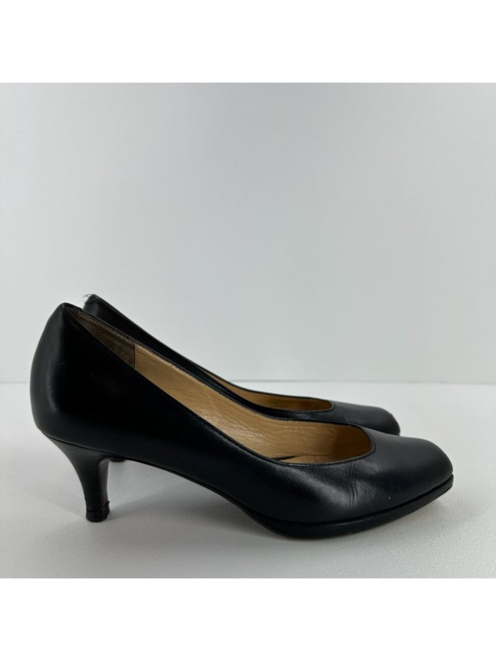 Cole Haan Pumps Womens 7.5AA Square Toe Kitten Heels Shoe Leather Black